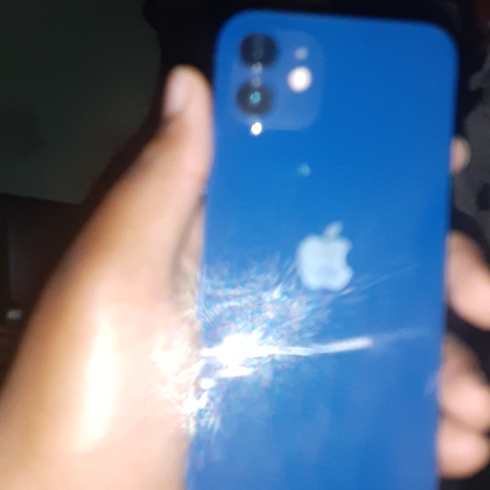 iPhone  12